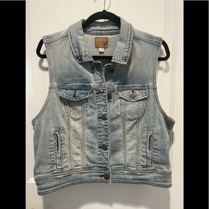 American Eagle Jean Vest